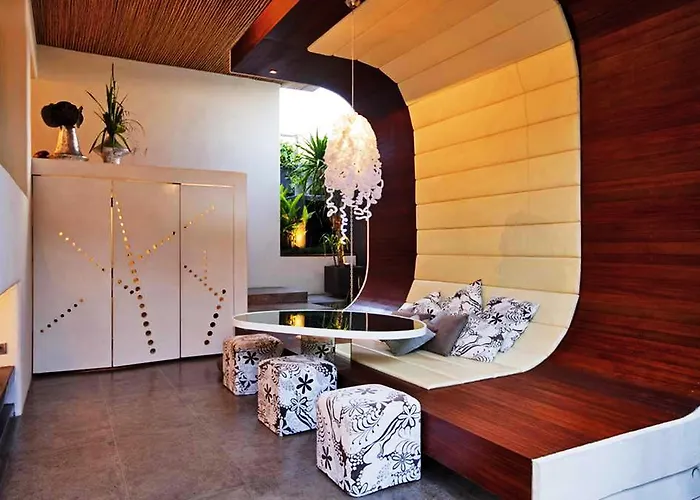 Kiss Bali Villa Seminyak