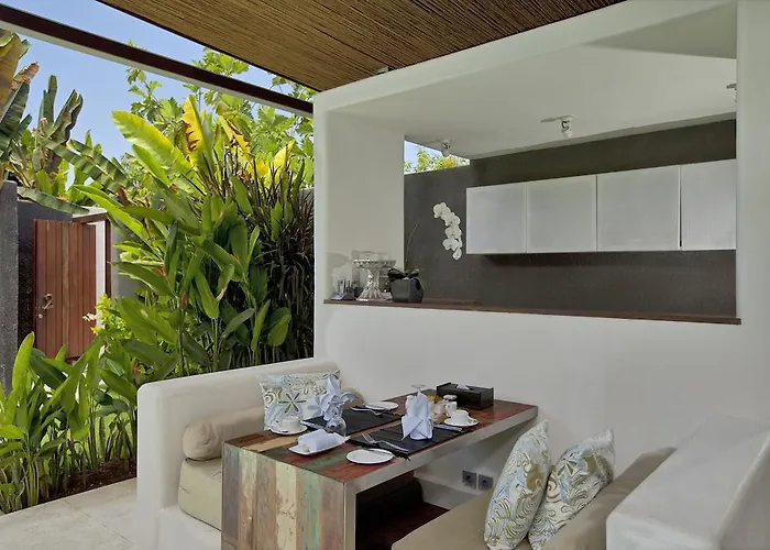 Kiss Bali Villa *